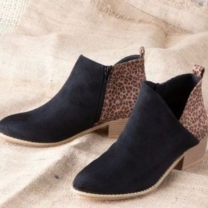 Black leopard boots- Brand new